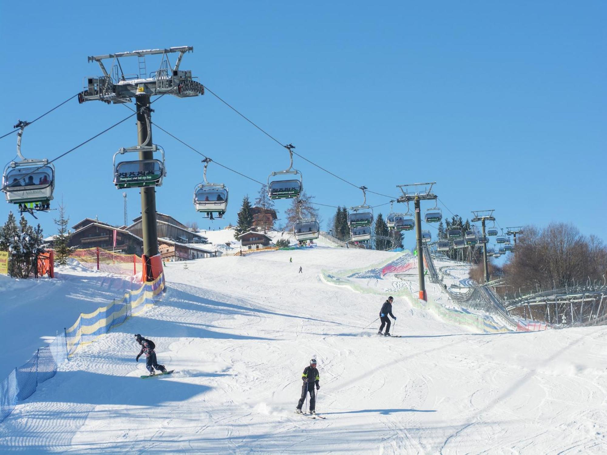 Modern Mansion In Kaprun Near Ski Area ภายนอก รูปภาพ